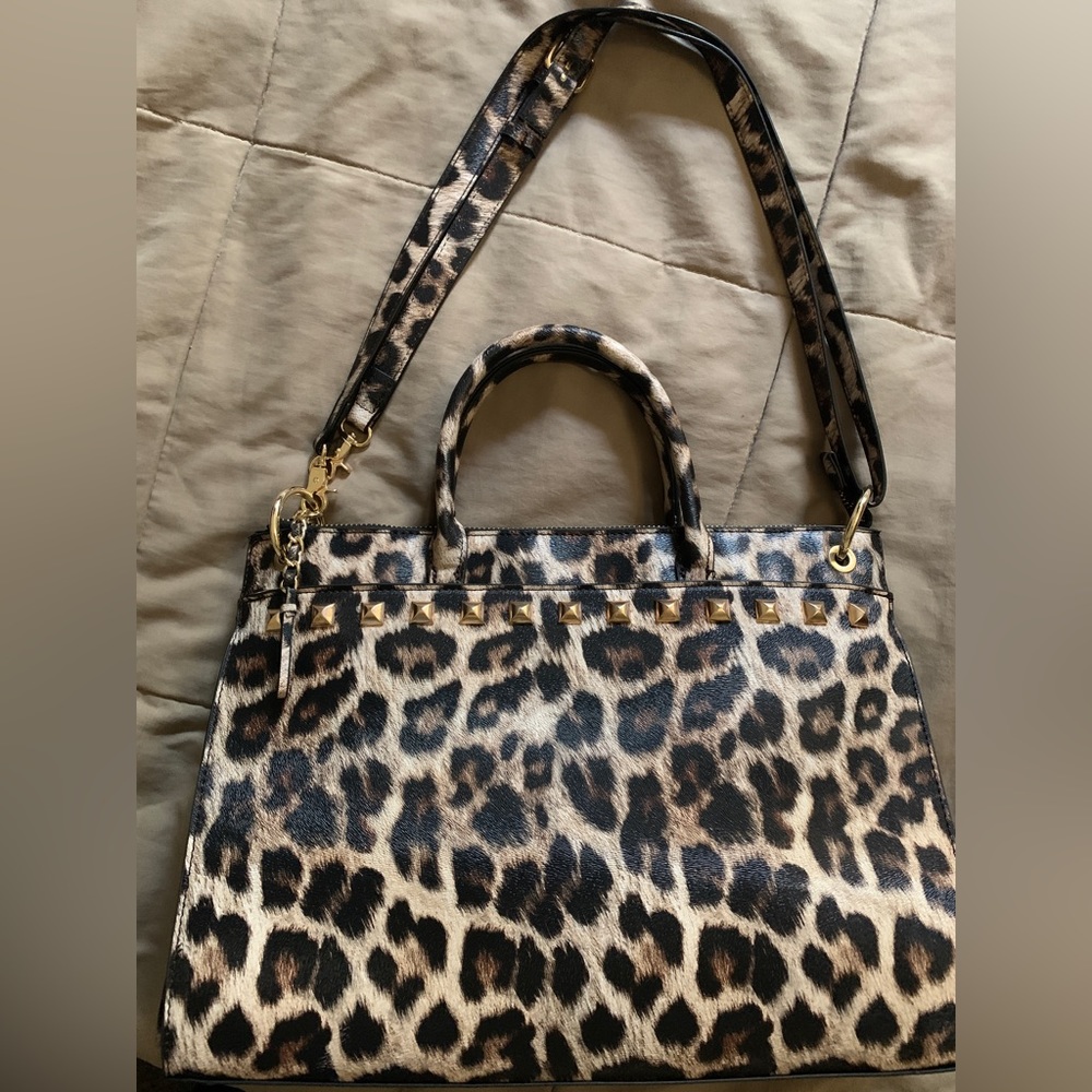 Leopard Bagged